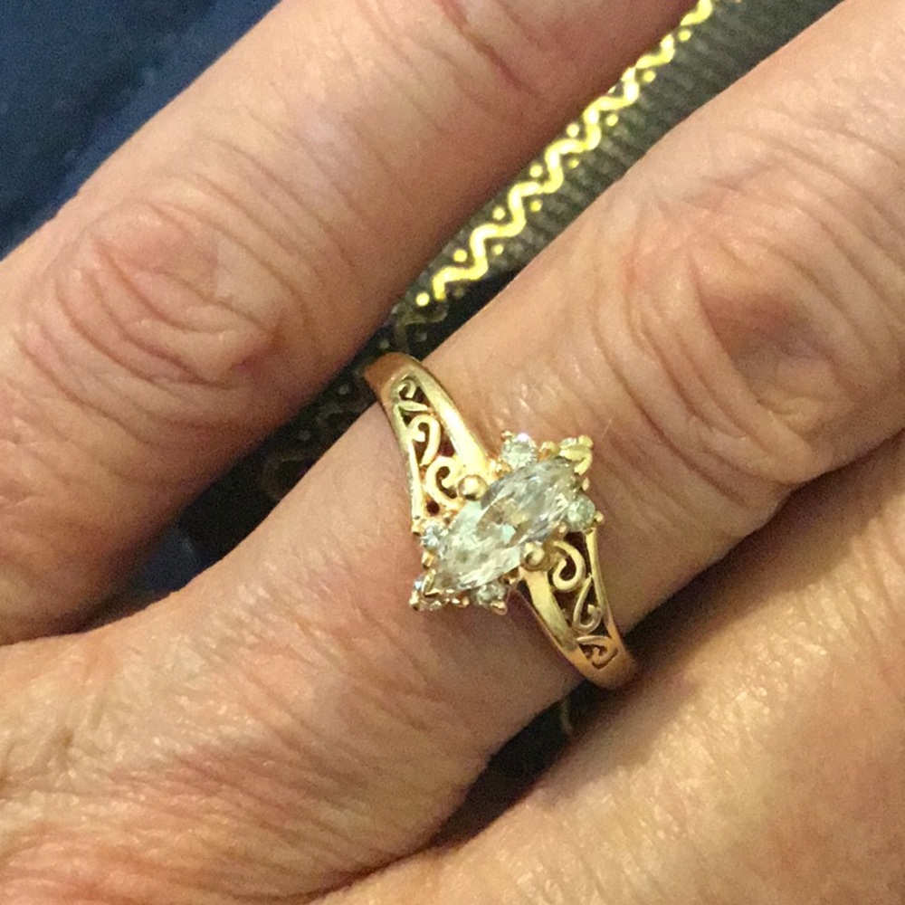 14k Yellow Gold Marquise Diamond Ring